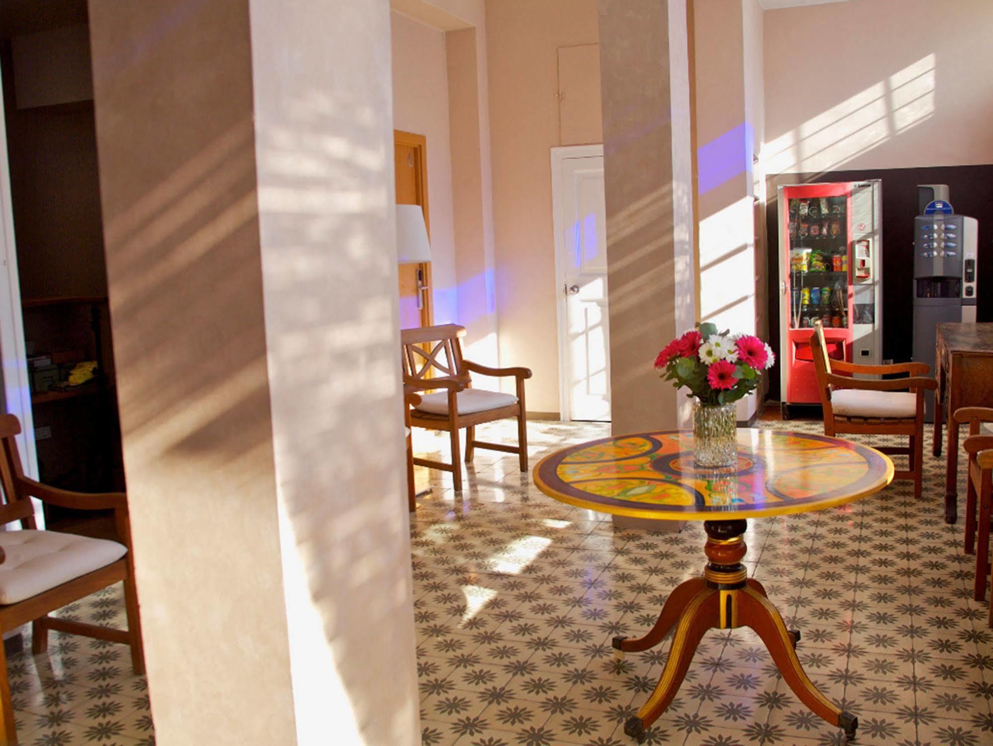 Hostal Agua Alegre Barcelona Eksteriør billede